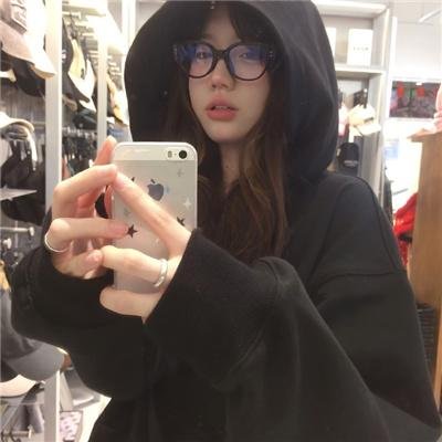 女恶魔人